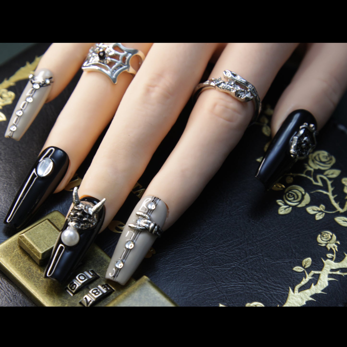 Trend Middle long Black White Mix Color Gothic Punk Rock Press On Nails|Black White Mix ColorNails|Press On Nails|Fake Nails