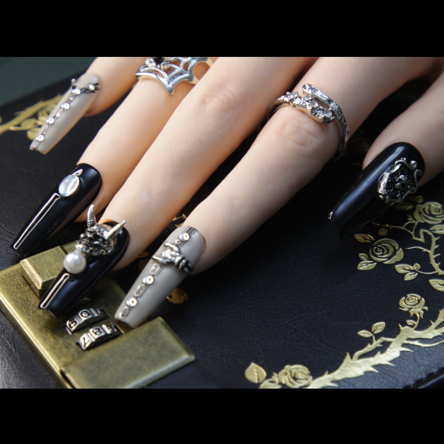 Trend Middle long Black White Mix Color Gothic Punk Rock Press On Nails|Black White Mix ColorNails|Press On Nails|Fake Nails