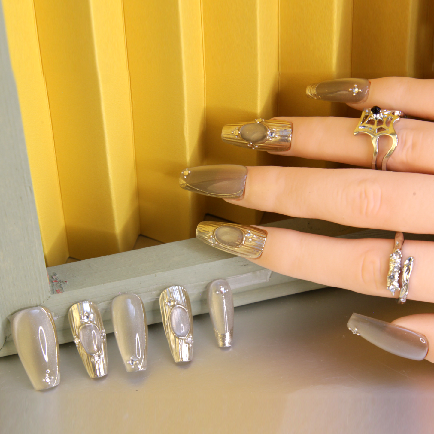 Summer HOT! Middle long Golden Noble and Elegant Style Press On Nails|GoldenNails|Press On Nails|Fake Nails